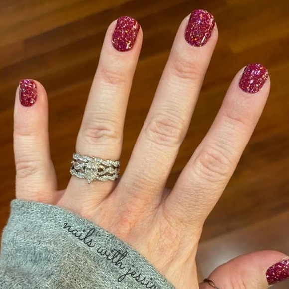 *Retired* Color Street: Chile It Cool | Red Glitter Fuchsia Pink Gold Fall Party - Picture 2 of 12